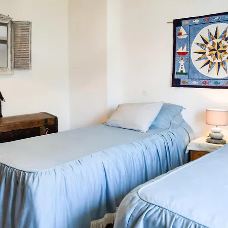 2 Bedroom Amazing In Prázdninový dům *