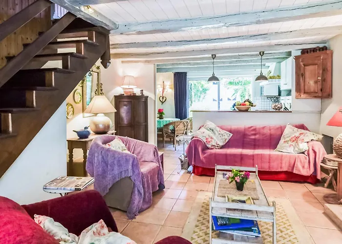 In Дом отдыха Сен-Мартен-де-Ре