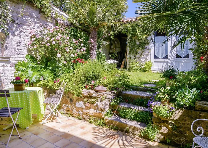 Дом отдыха In *